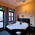 Rumaisa Hotel